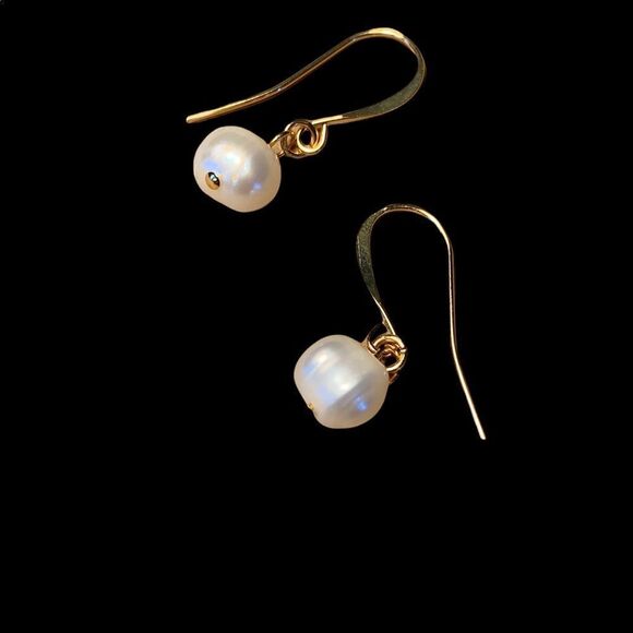 Handcrafted Pearl Earrings - Picture 8 of 10